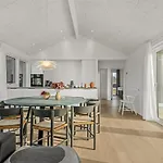 度假居 Jouni - 200m From The Sea By Interhome *