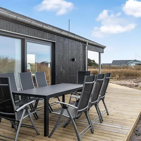 Jouni - 200m From The Sea By Interhome *