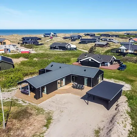 Jouni - 200m From The Sea By Interhome