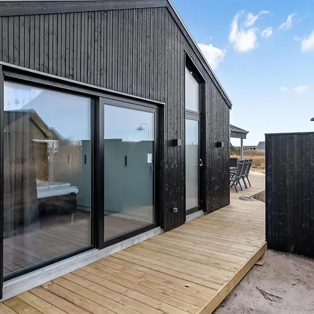 Jouni - 200m From The Sea By Interhome 度假居 *