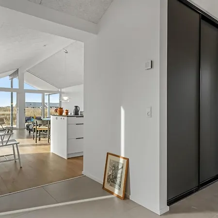 Jouni - 200m From The Sea By Interhome *